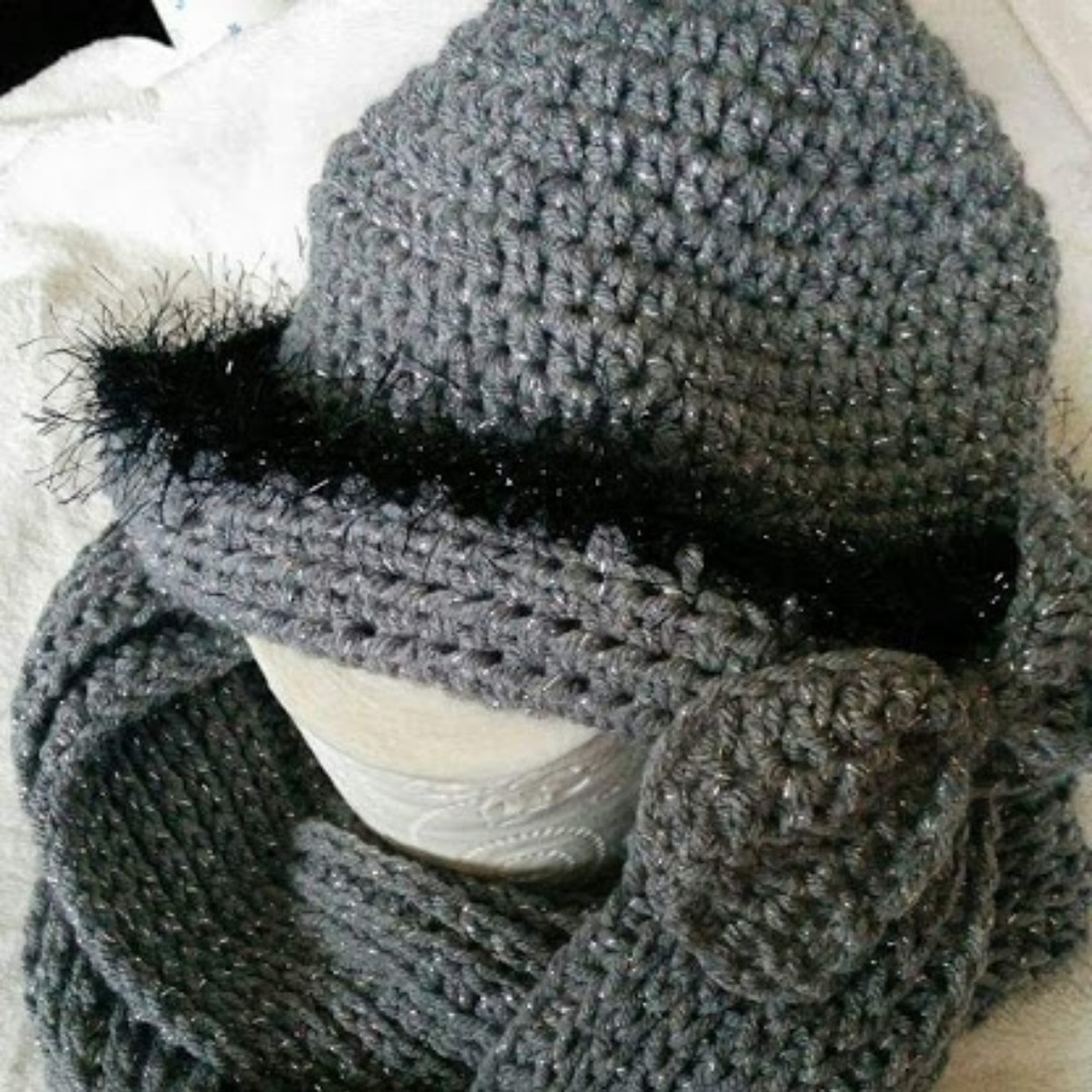 👵👒🎩🧢ALL HATS ON SALE👒 Gray Metallic hat